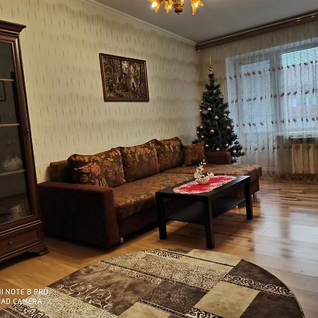 Apartment On Krainego Str 27 Slonim Екстериор снимка