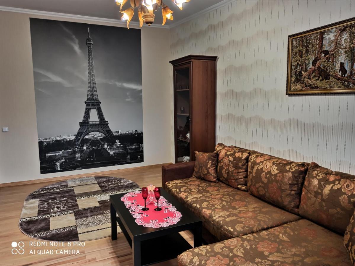 Apartment On Krainego Str 27 Slonim Екстериор снимка